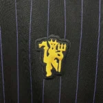 Camisa Manchester United Terrace Icons Unissex 2025 Devil Black Adidas - Imagem 7