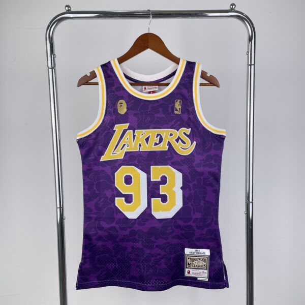 2ac93173 Camiseta Regata NBA Los Angeles Lakers BAPE Mitchell & Ness Roxo 1993 - Imagem 1