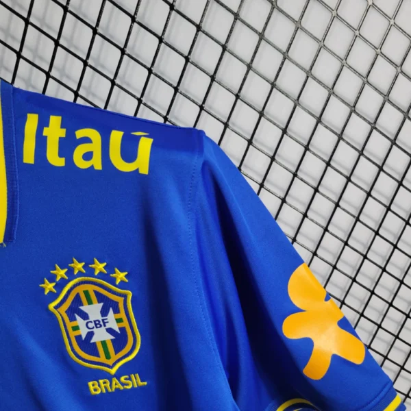 Camisa Brasil Seleção Brasileira Versão Torcedor Viagem 2017/2018 Azul Nike - Imagem 7