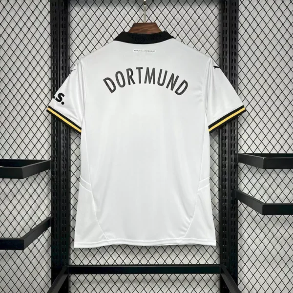 657ec95e-1ad5bfb2499221aa9517252995194224-1024-1024 Camisa Borussia Dortmund Away Versão Torcedor 24/2026 Branca Puma - Imagem 5