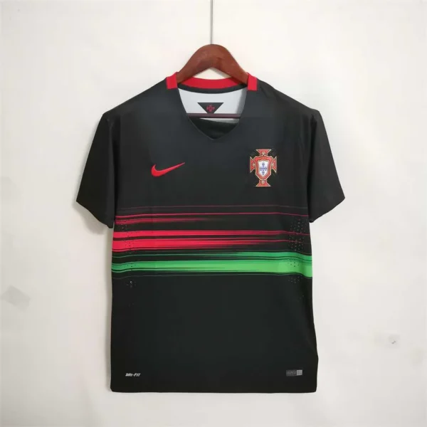 Camisa Retrô Clássica Seleção Portugal Away 2015 Preta Nike - Imagem 1