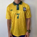 Camisa Retrô Clássica Seleção Brasileira Home - Brasil Amarela – 1991/1993 Umbro