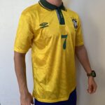 Camisa Retrô Clássica Seleção Brasileira Home - Brasil Amarela – 1991/1993 Umbro - Imagem 7