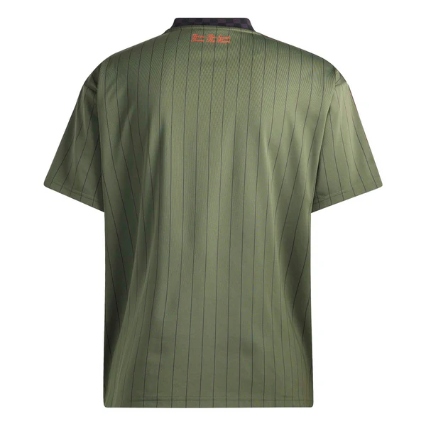 adidas2025-26BayernMunichMen_sIc_1 Camisa Bayern Munique Terrace Icons Unissex 2025 Verde Adidas - Imagem 2