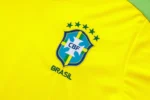 Conjunto Camisa e Calção Treino Brasil Torcedor 2025 Amarelo Nike - Imagem 2