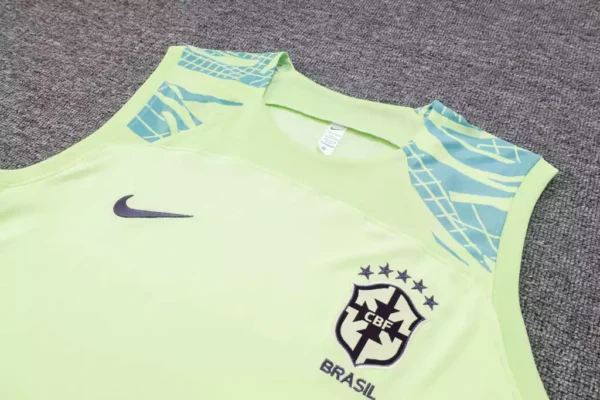 Conjunto Regata e Calção Treino Brasil Torcedor 2023/24 Verde Nike - Imagem 2