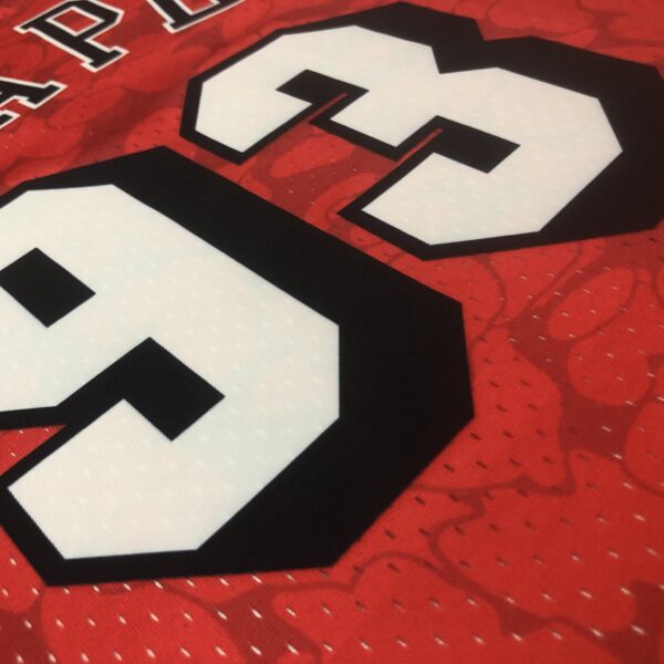 b55de17c Camiseta Regata NBA Miami Heat BAPE Mitchell & Ness Vermelha 1993 - Imagem 17