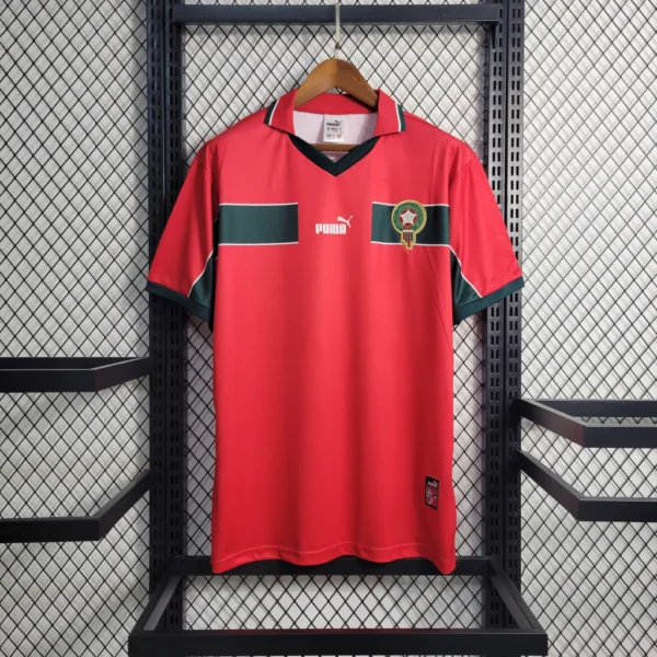 c7153fb81-b731ca4b77769bf5ad16763140261412-1024-1024 Camisa Retrô Clássica Seleção Marrocos Home 1998 Vermelho Puma - Imagem 1