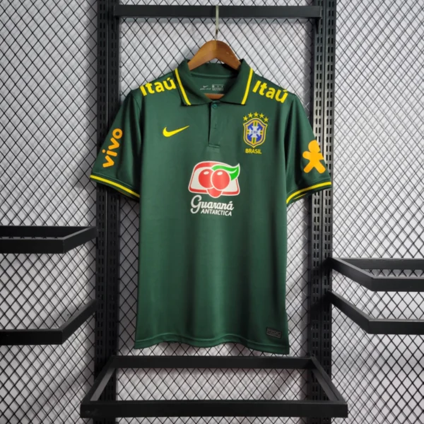 Camisa Brasil Seleção Brasileira Versão Torcedor Viagem 2017/2018 Verde Nike - Imagem 1