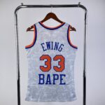 Camiseta Regata NBA New York Knicks BAPE 33 Patrick Ewing Mitchell & Ness Branca 1991/92 - Imagem 2