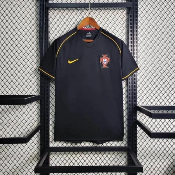 lnfvenkgnejgj Camisa Retrô Clássica Seleção Portugal Away 2006 Preta Nike - Imagem 1