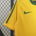 Camisa Retrô Clássica Seleção Brasileira Home - Brasil Amarelo – 2010/11 Nike - Imagem 4