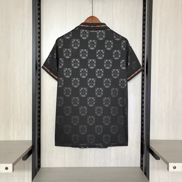 Camisa Seleção Portugal - Edição Especial - Pantera Negra - Eusébio - Versão Torcedor - Copa do Mundo 2026 Preta Puma - Imagem 7