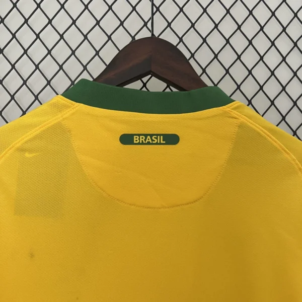 ve wlgnrjkwnajfah Camisa Retrô Clássica Seleção Brasileira Home - Brasil Amarelo – 2010/11 Nike - Imagem 8