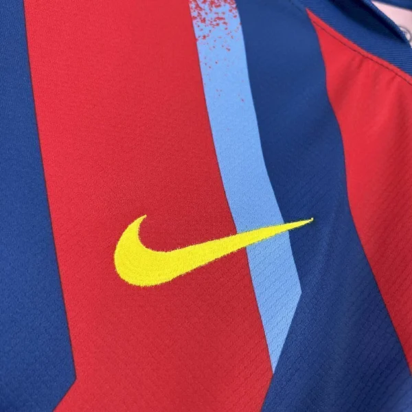 wijrvihwhtuh Camisa Barcelona 4Th Versão Torcedor 2025/2026 - Nike - Azul Grená - Imagem 2