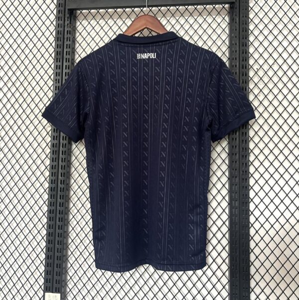 Camisa Napoli Especial Versão Jogador 25/2026 Preta EA7 Armani - Imagem 7
