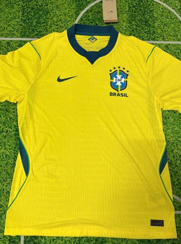 202511051200249-30a51b7845eda0b6c917623539786632-1024-1024 Camisa Brasil Seleção Brasileira Home Torcedor Copa do Mundo 2026 Amarela Nike - Imagem 1