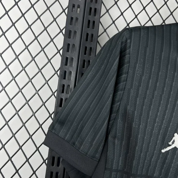 Camisa Paris Saint-Germain - PSG 4Th Versão Torcedor 25/2026 Preta Jordan - Imagem 3