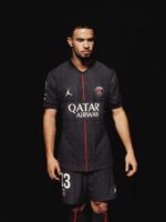 Camisa Paris Saint-Germain - PSG 4Th Versão Torcedor 25/2026 Preta Jordan - Imagem 8