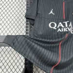 Camisa Paris Saint-Germain - PSG 4Th Versão Torcedor 25/2026 Preta Jordan - Imagem 2