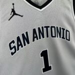 Camiseta Regata Basquete NBA San Antonio Spurs Statemant Edition 2025/26 Cinza Jordan - Imagem 3