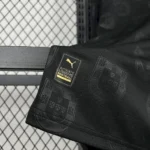 Camisa Seleção Portugal - Edição Especial - Pantera Negra - Eusébio - Manga Longa - Versão Torcedor - Copa do Mundo 2026 Preta Puma - Imagem 3