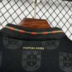 Camisa Seleção Portugal - Edição Especial - Pantera Negra - Eusébio - Manga Longa - Versão Torcedor - Copa do Mundo 2026 Preta Puma - Imagem 5
