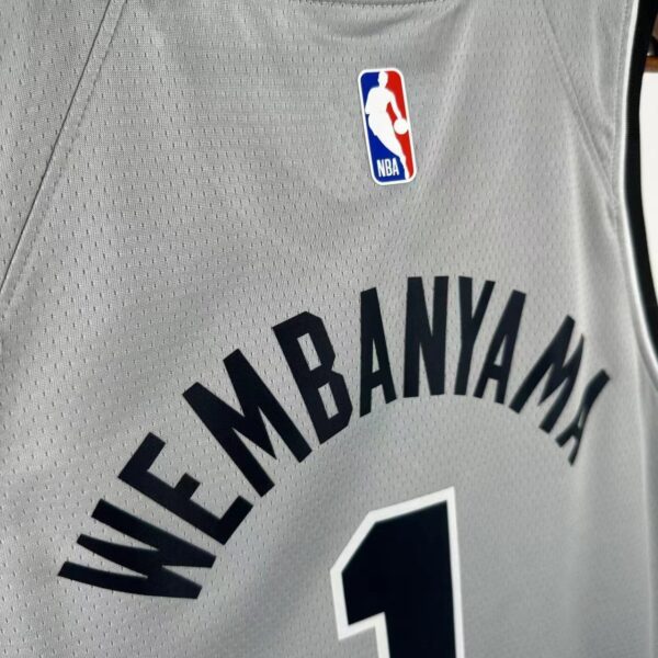 Camiseta Regata Basquete NBA San Antonio Spurs Statemant Edition 2025/26 Cinza Jordan - Imagem 8