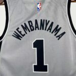 Camiseta Regata Basquete NBA San Antonio Spurs Statemant Edition 2025/26 Cinza Jordan - Imagem 7