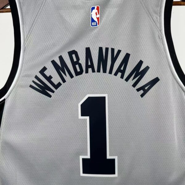 Camiseta Regata Basquete NBA San Antonio Spurs Statemant Edition 2025/26 Cinza Jordan - Imagem 7