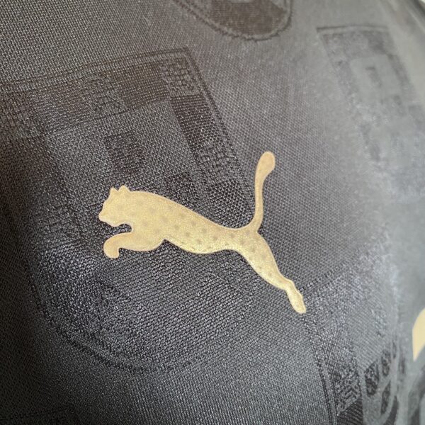 Camisa Seleção Portugal - Edição Especial - Pantera Negra - Eusébio - Versão Jogador - Copa do Mundo 2026 Preta Puma - Imagem 5