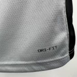 Camiseta Regata Basquete NBA San Antonio Spurs Statemant Edition 2025/26 Cinza Jordan - Imagem 5