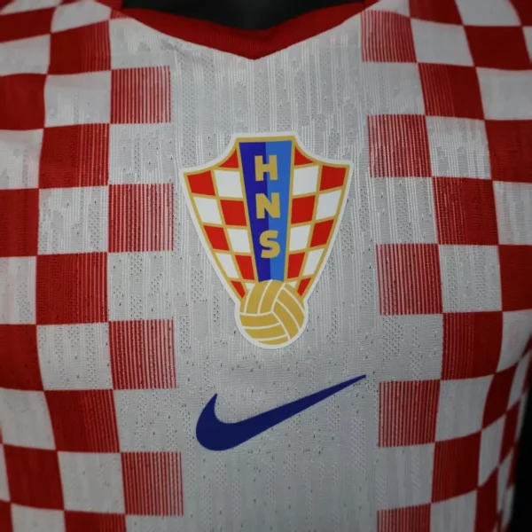 Camisa Seleção Croácia Home Versão Jogador Copa Do Mundo 2026 Branca Nike - Imagem 3