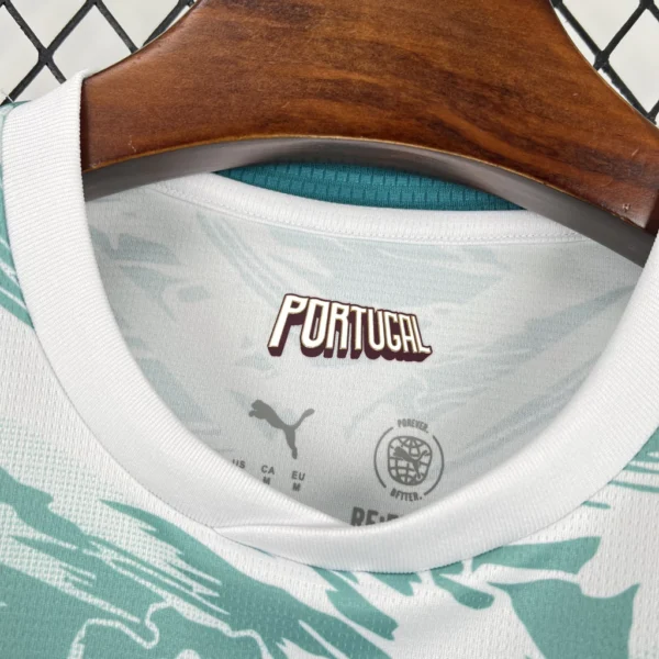 Camisa Seleção Portugal Away Versão Torcedor Copa Do Mundo 2026 Puma Branca - Imagem 2
