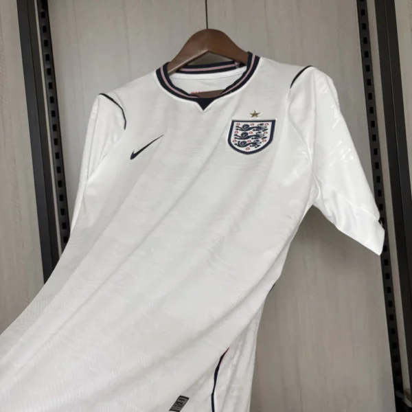 Camisa Seleção Inglaterra Home Versão Torcedor Copa Do Mundo 2026 Branca Nike - Imagem 6