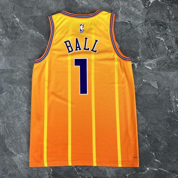 Camiseta Regata Basquete NBA Charlotte Hornets Statement Edition 2025/26 Laranja Nike - Imagem 10