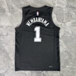 Camiseta Regata Basquete NBA San Antonio Spurs City Edition 2025/26 Preta Nike - Imagem 10