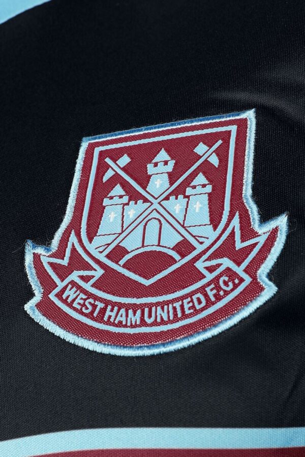 Camisa Retrô West Ham United Third Iron Maiden - Imagem 2