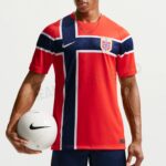Camisa Seleção Noruega Home Versão Jogador Copa Do Mundo 2026 Vermelha Nike - Imagem 2