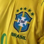 Camisa Brasil Seleção Brasileira Home Torcedor Copa do Mundo 2026 Amarela Nike - Imagem 19
