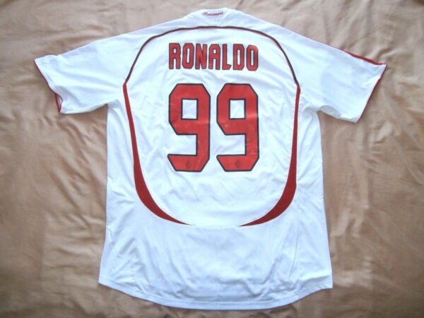 Camisa Retrô Milan Away 2006/2007 Ronaldo 99 Adidas - Imagem 2