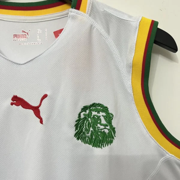 Camisa Regata Retrô Clássica Seleção Camarões Away 2002 Branca Puma - Imagem 3