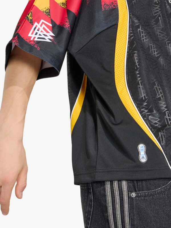Camisa Bringback Remixed Alemanha Oversized Preta Adidas 2026 - Imagem 5