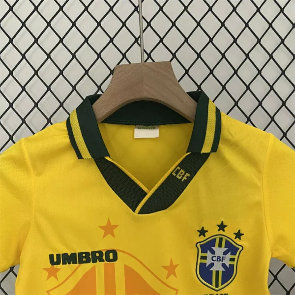 Kit Conjunto Infantil Crianças Camisa e Calção Brasil Retrô Home Infantil 1994 Umbro - Imagem 2